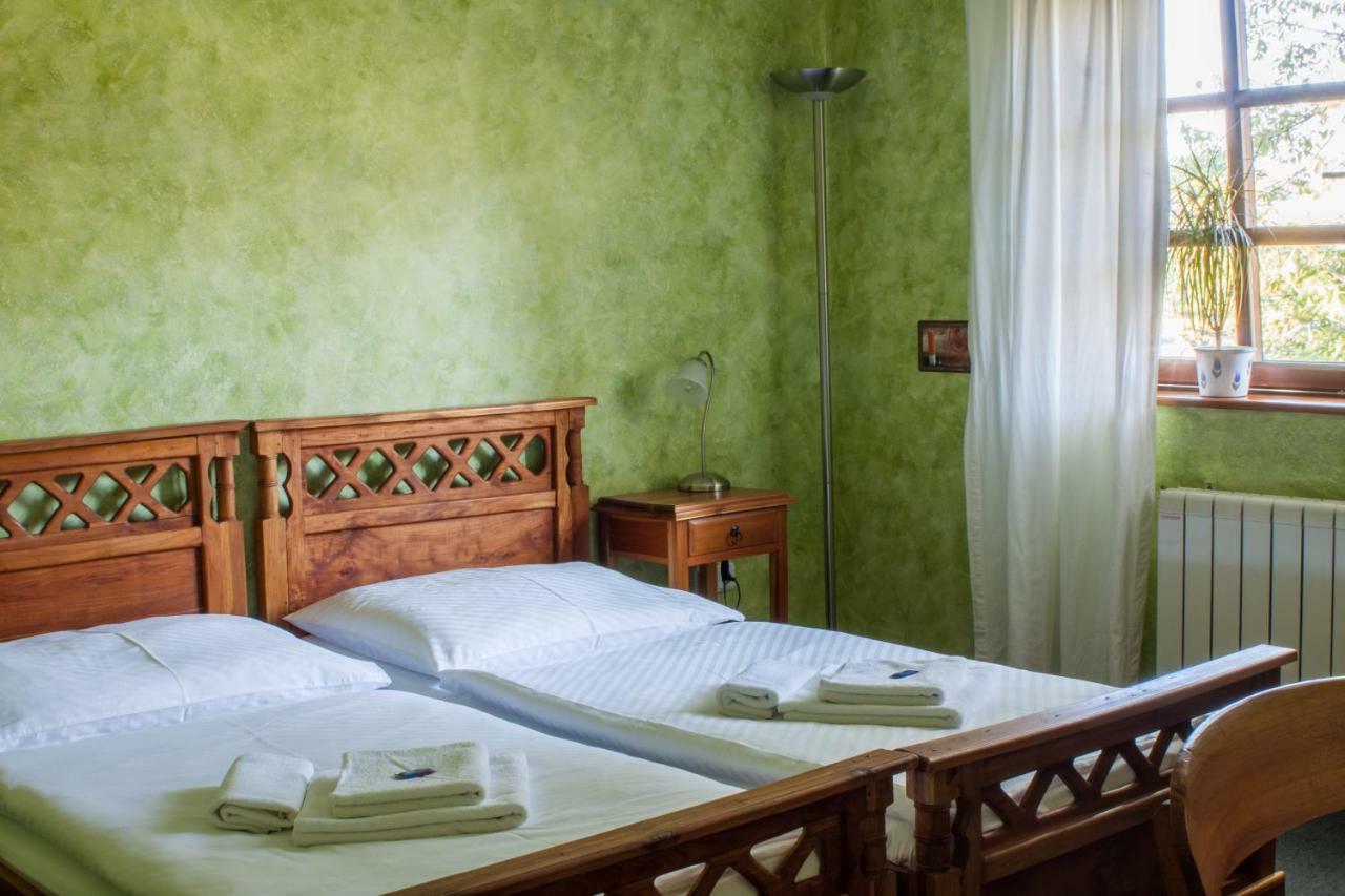 Hotel Terra à Trinec Extérieur photo