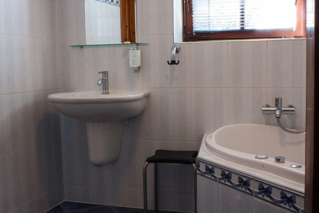 Hotel Terra à Trinec Extérieur photo