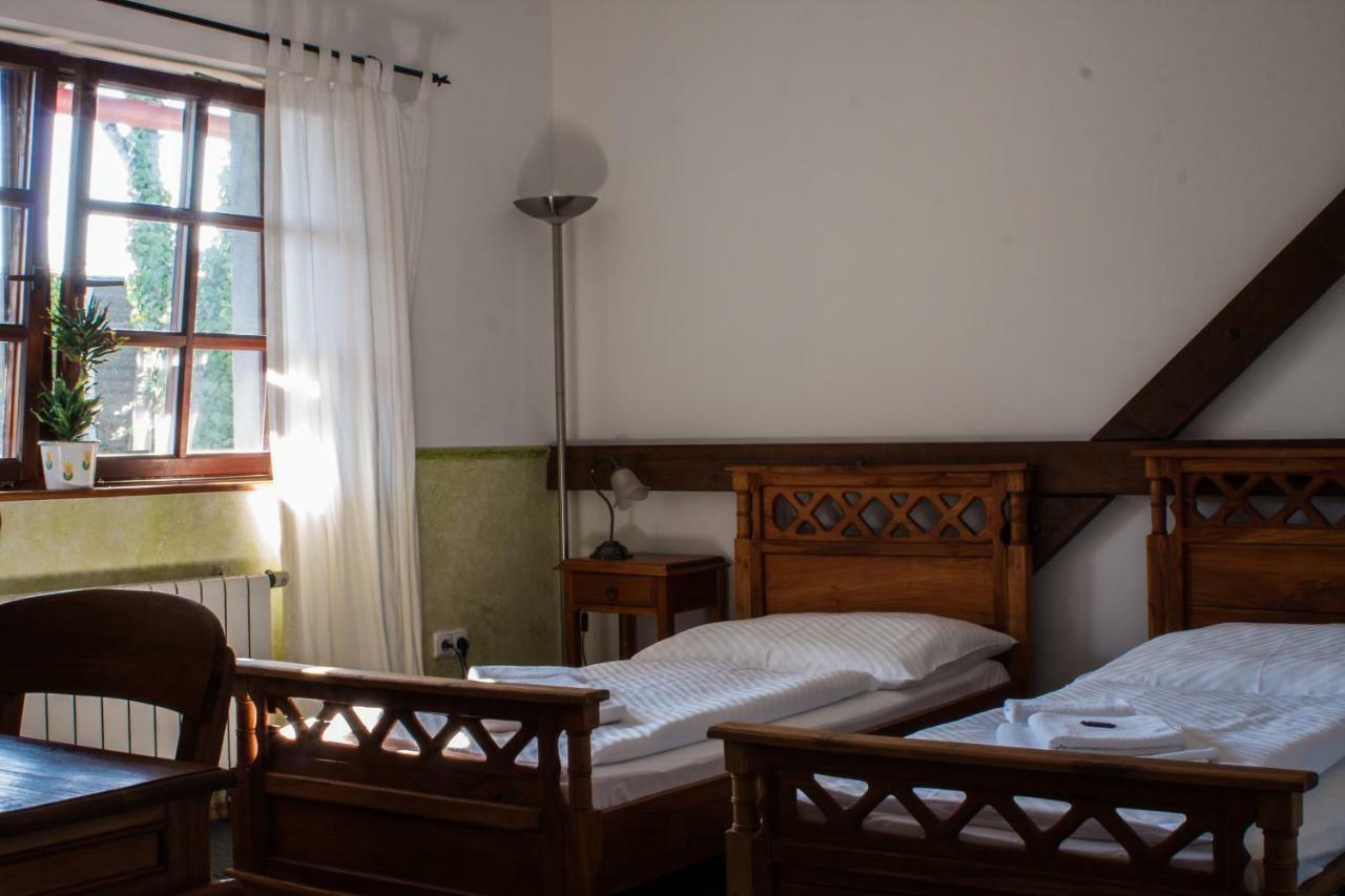 Hotel Terra à Trinec Extérieur photo