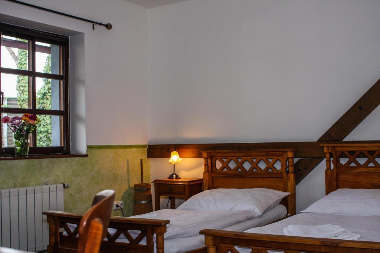 Hotel Terra à Trinec Extérieur photo